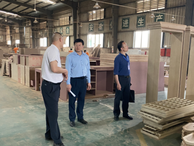 清遠高新區“五一”節前安全生產（消防安全）大行動 聚焦建筑裝飾材料生產領域，筑牢安全防線